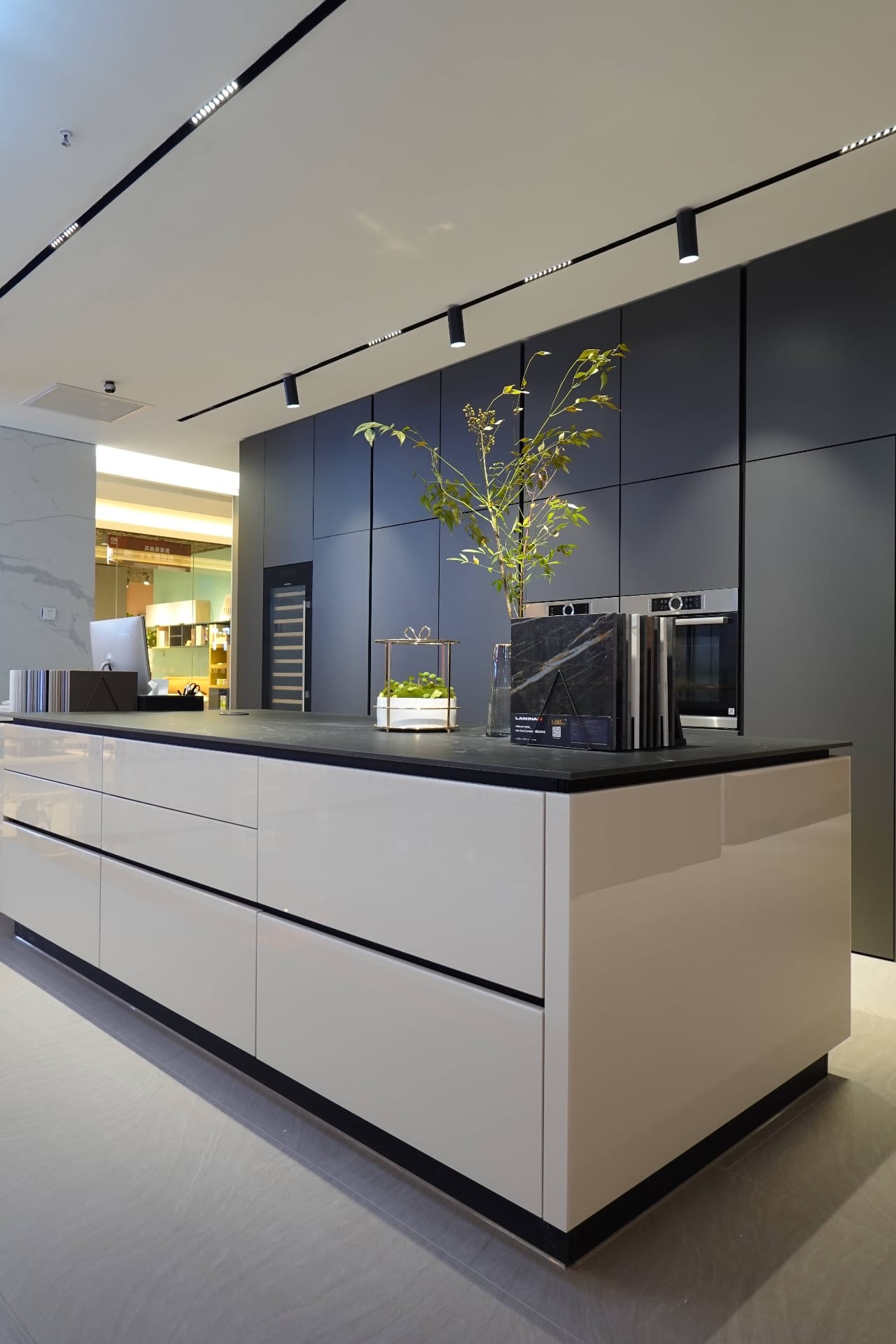 Lacquer – High Gloss & Matte